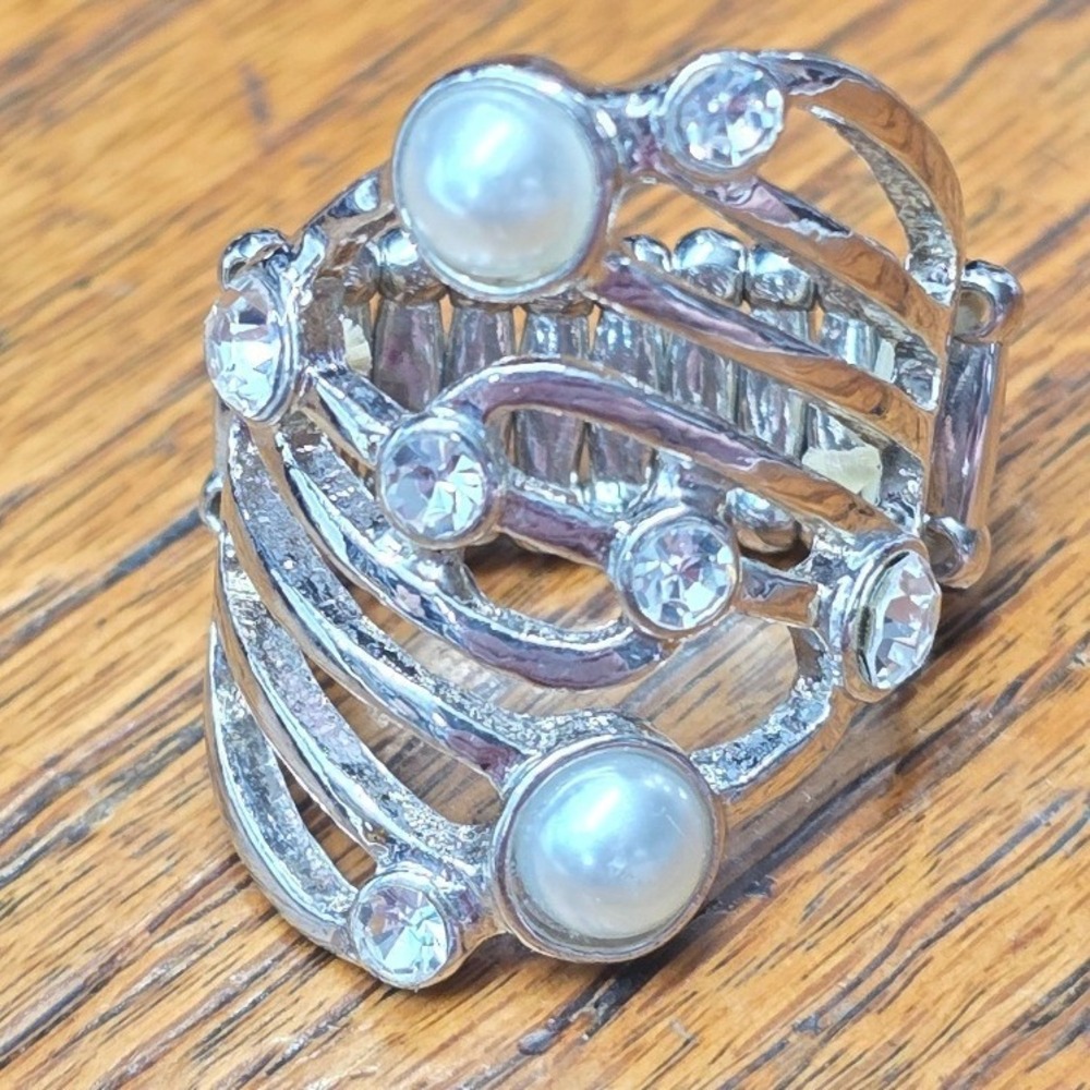 New Faux Pearl Clear Rhinestone Stretchy Ring Plus Size Silver Tone Swirl Design